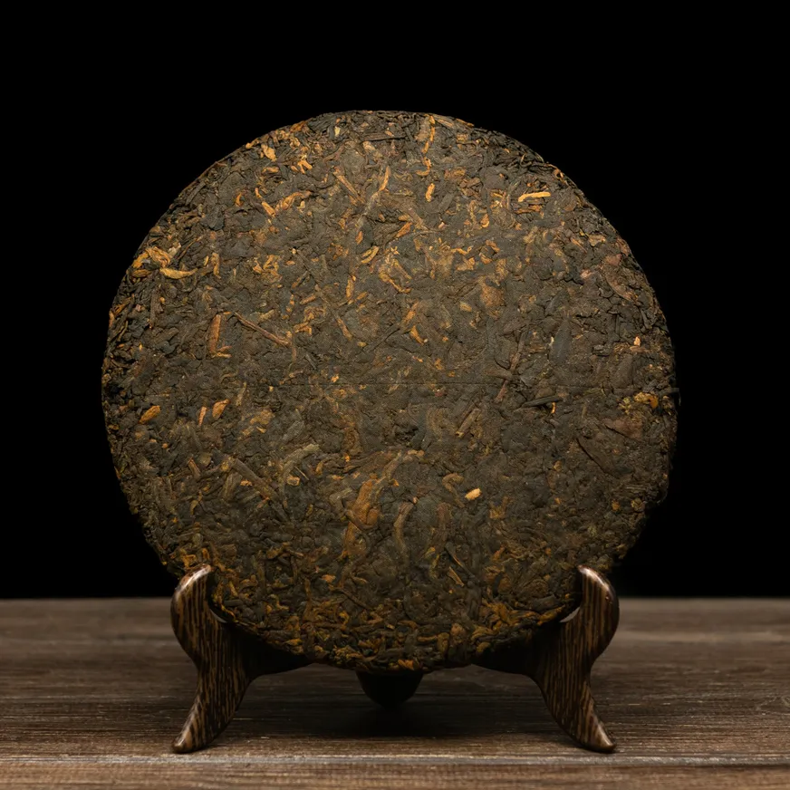 Шу Пуер "Юньнанський лист" 357 грам 2018 рік, Фото Шу Пуер "Юньнанський лист" 357 грам 2018 рік, Картинка