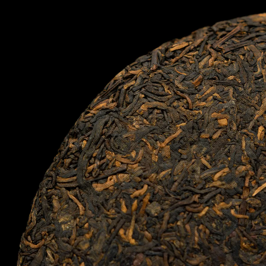 Шу Пуэр Да И «Золотые годы» 357 грамм 2010 год, Фото Шу Пуэр Да И «Золотые годы» 357 грамм 2010 год, Картинка